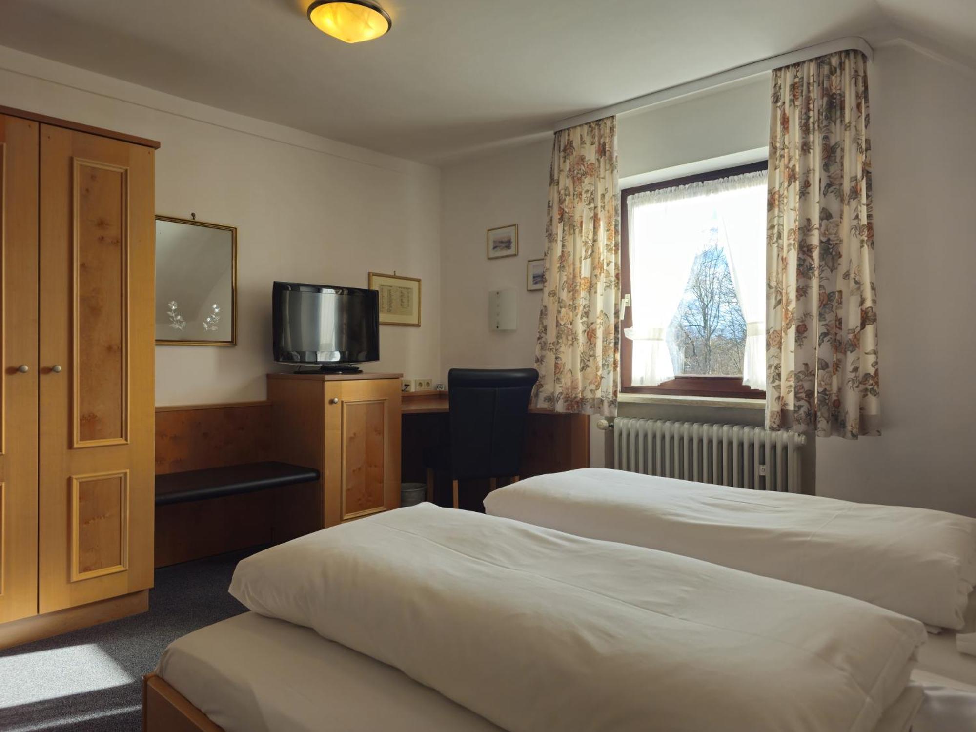 Arrivel Am Bergson - Bisher Hotel Neuner Мюнхен Екстер'єр фото