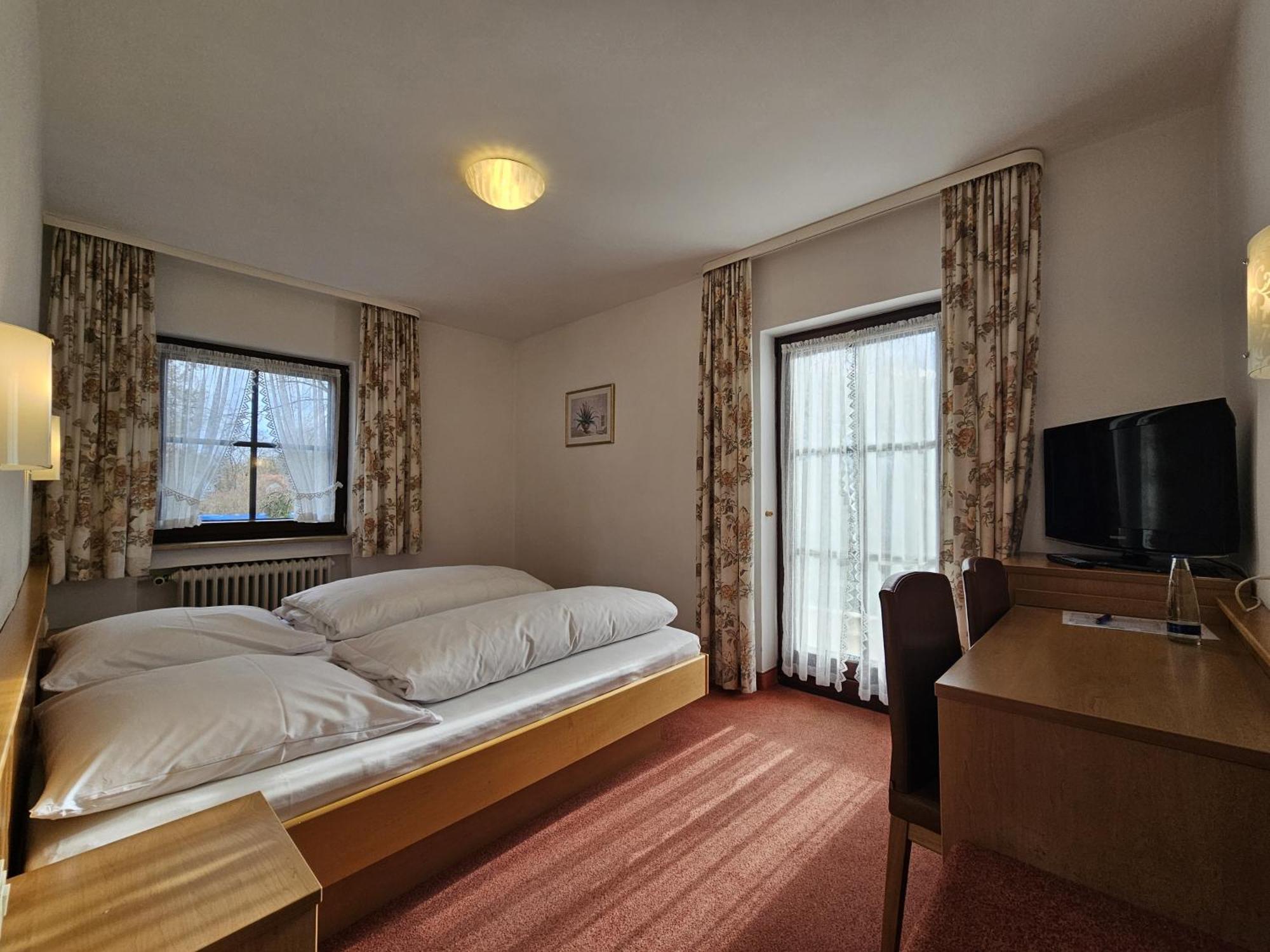 Arrivel Am Bergson - Bisher Hotel Neuner Мюнхен Екстер'єр фото